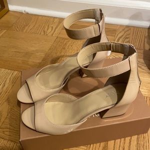 Never work Botkier 8.5 leather shoes brand new